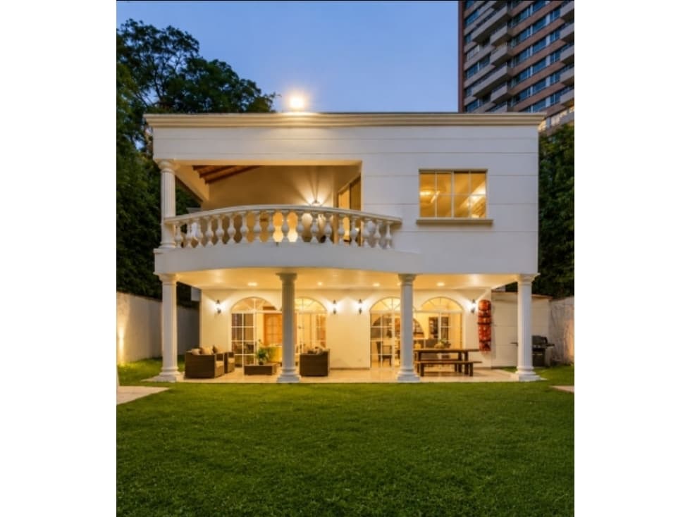 Casa en Arriendo Amoblado en El Poblado — foto 1