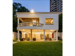 Casa en Arriendo Amoblado en El Poblado