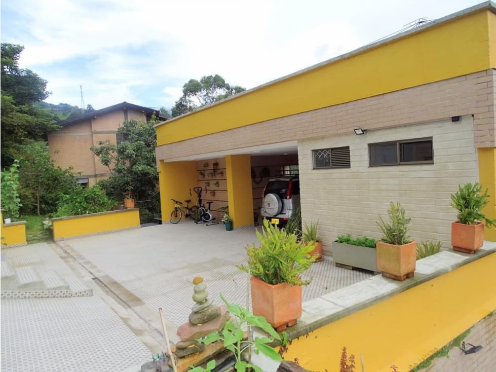 Casa en Arriendo Amoblado en Envigado — foto 1