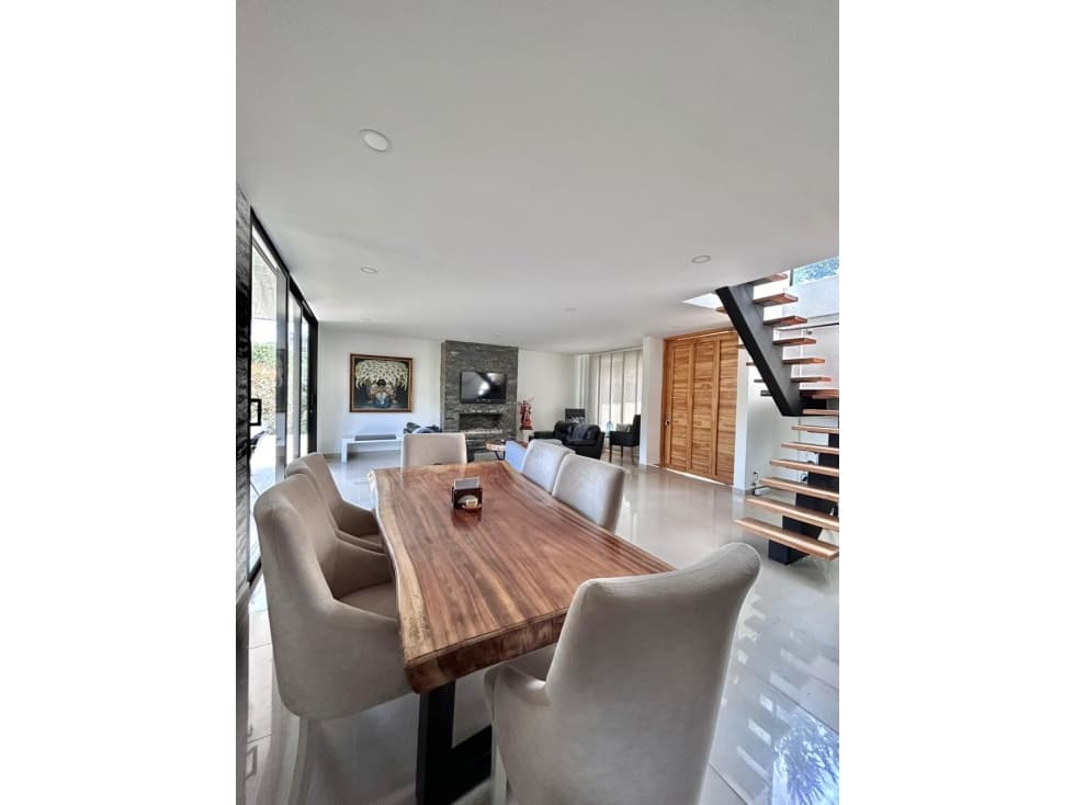 Casa en venta en Loma del Escobero — foto 1