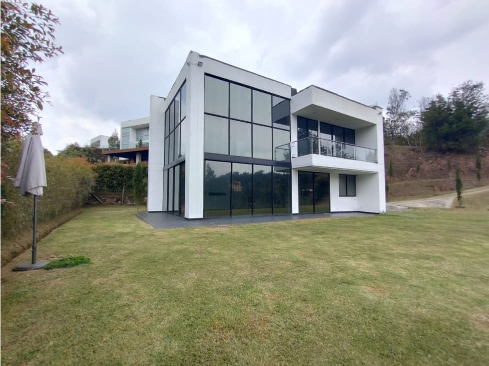 Casa para la venta en el Escobero Envigado — foto 2