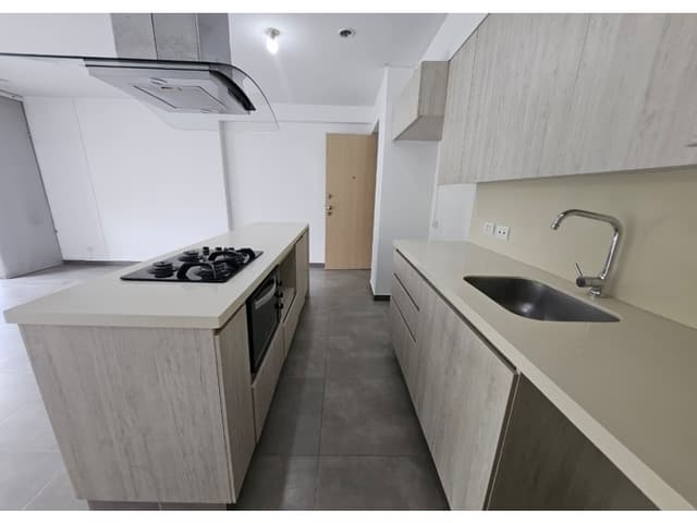 Apartamento en arriendo en Loma de Las Brujas Envigado