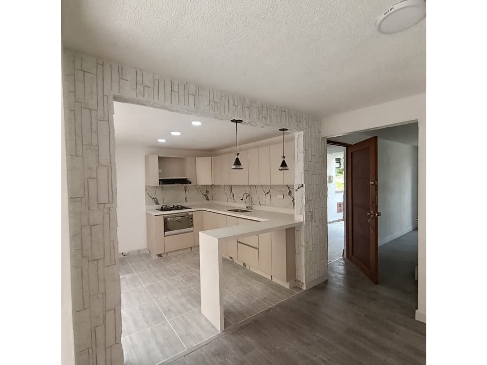 Casa en venta en Envigado Las Antillas — foto 2