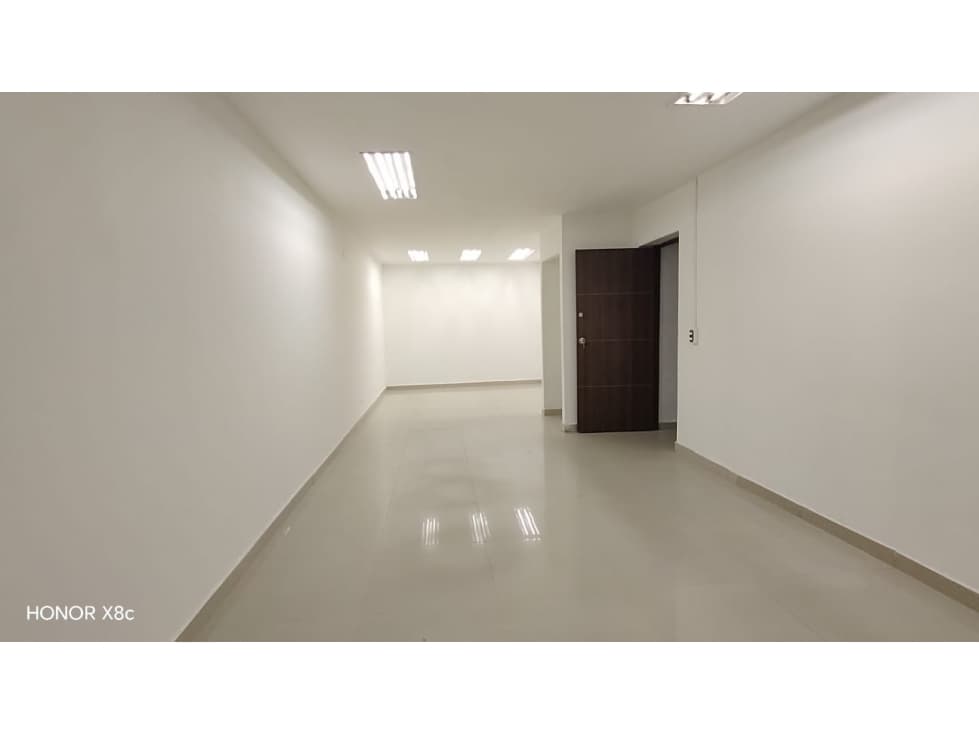 Casa comercial para arriendo en La 80 Estadio — foto 6
