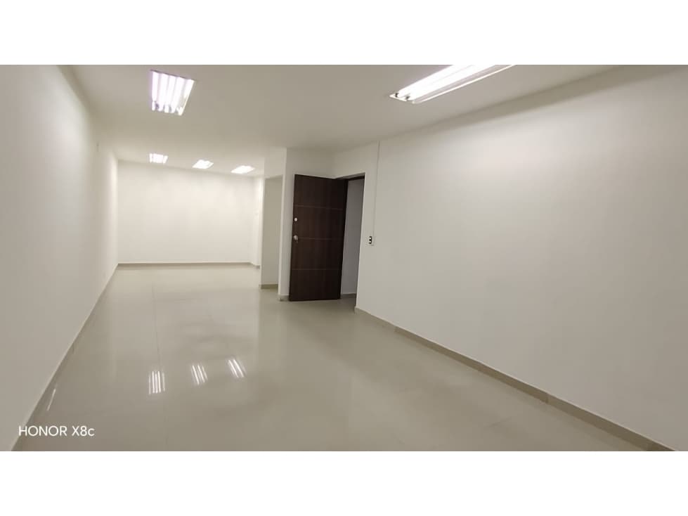 Casa comercial para arriendo en La 80 Estadio — foto 5