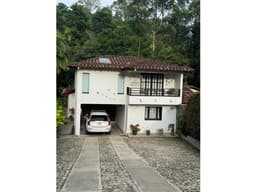 Venta de casa campestre en Caldas