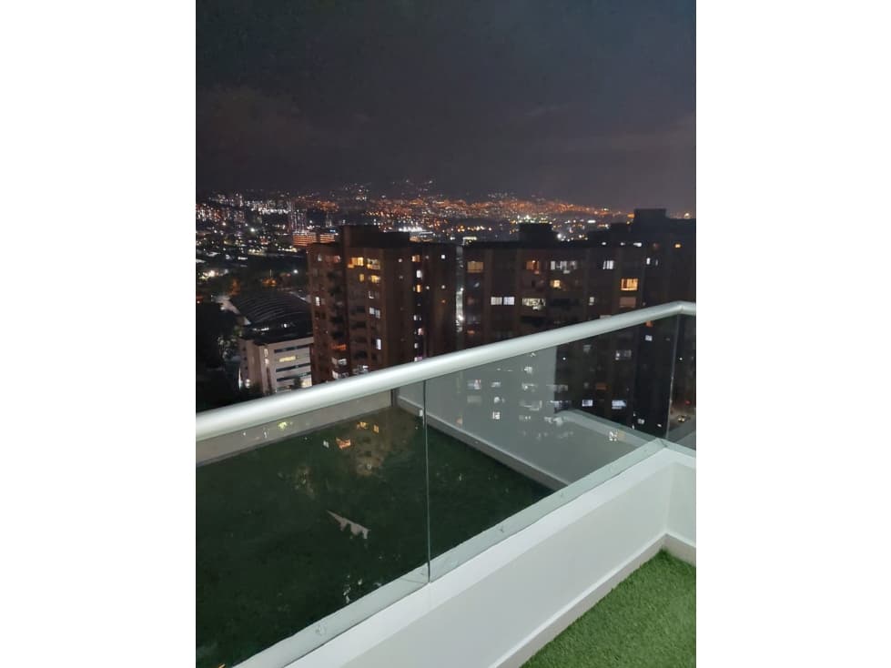 APARTAMENTO EN VENTA EN ENVIGADO — foto 1