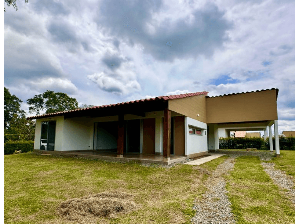 SE VENDE CASA CAMPESTRE CERCA AL CAIMO — foto 1