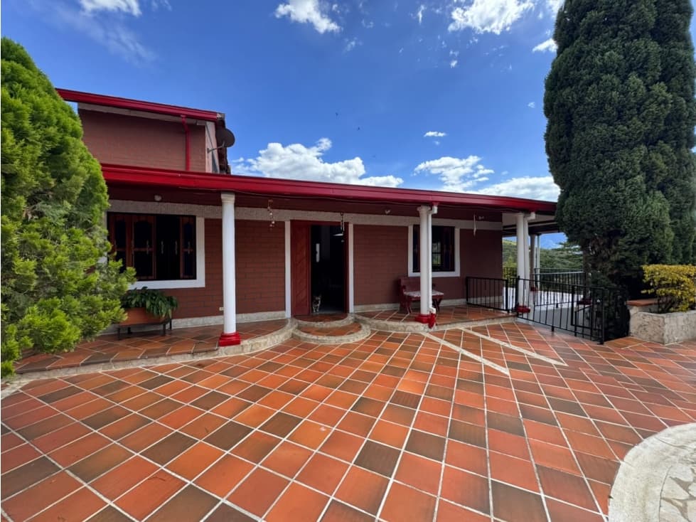Se Vende Chalet en Copacabana - Antioquia. — foto 1