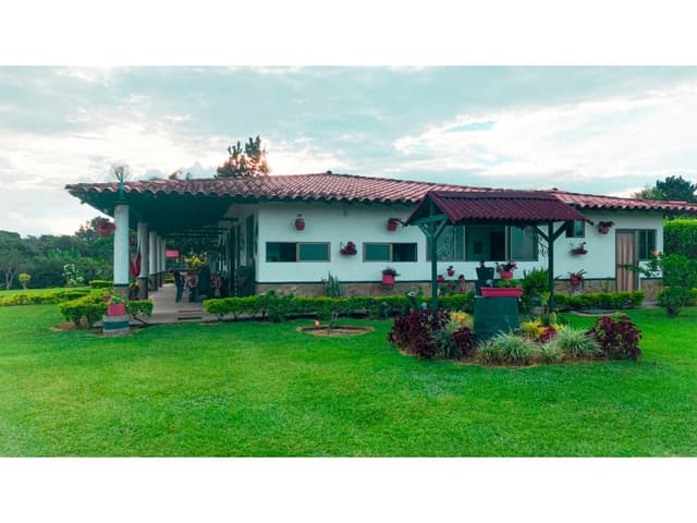 Se Vende Chalet En Condominio En La Tebaida
