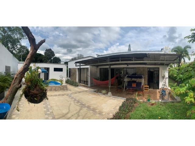 Se Vende Chalet En Condominio En La Tebaida