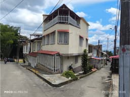 Se vende Casa en el Barrio Universal Armenia 