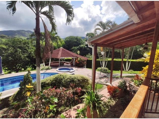 Se Vende Chalet En Quebrada Nueva Valle Del Cauca