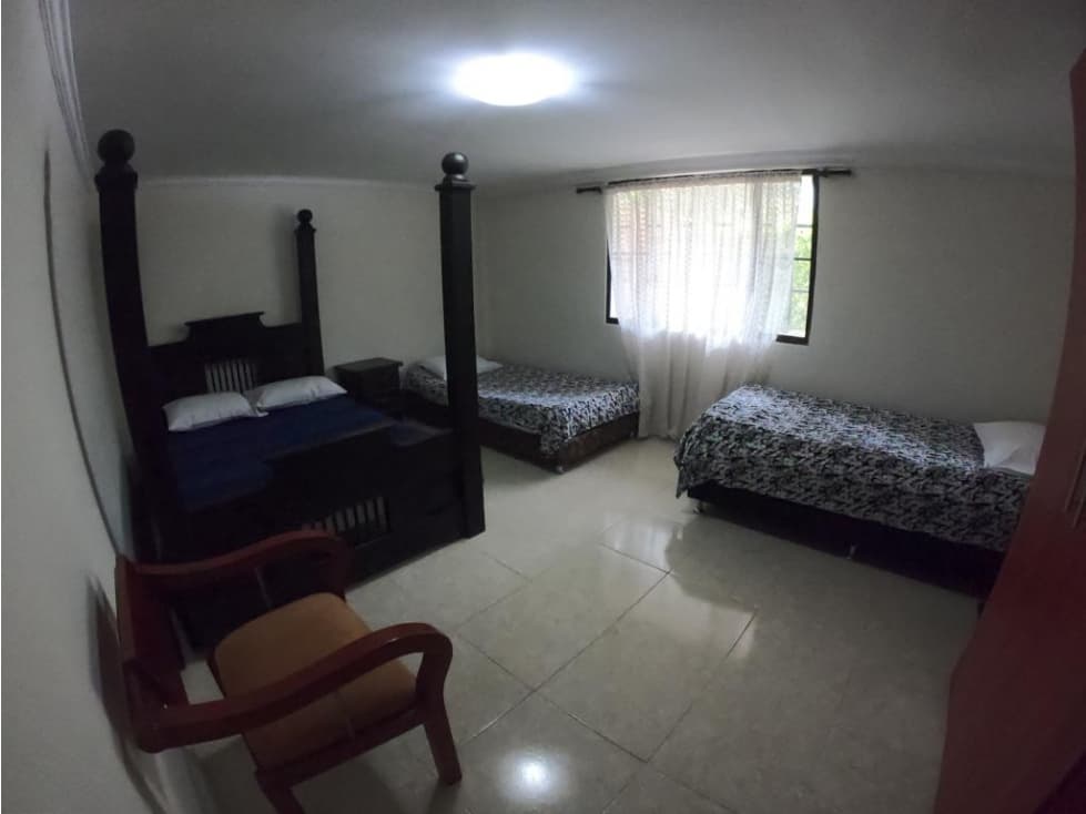 Se Vende Chalet La Pola Circasia — foto 6