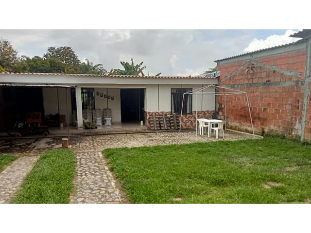 Se vende Casa Campestre Calarcá Quindío