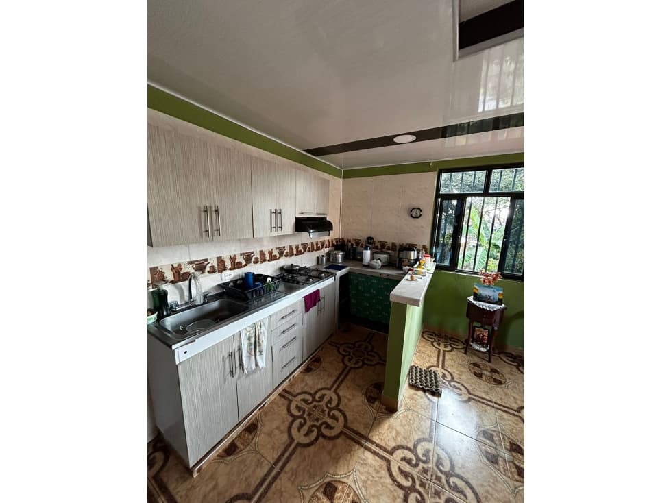 Se Vende Casa Dos Rentas En Montenegro — foto 5