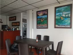 Se Vende Casa Con Punto Comercial Al Norte De Armenia