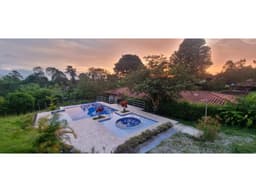 Se Vende Chalet En S. La Y De Calarcá - Quindío