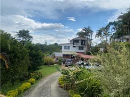 Se Vende Chalet La Pola Circasia