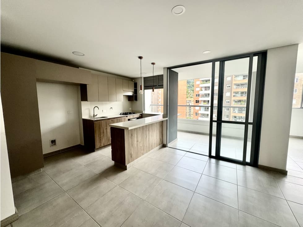 Venta apartamento Envigado Loma de los Mesa — foto 1