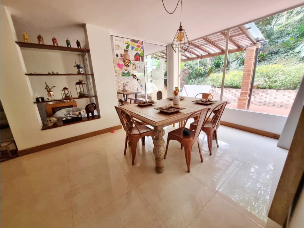 Casa en venta en el Poblado El Tesoro — foto 3