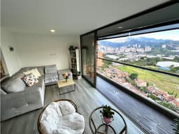 APARTAMENTO EN VENTA EN ITAGÜÍ SURAMERICA PISO ALTO SIN PONIENTE