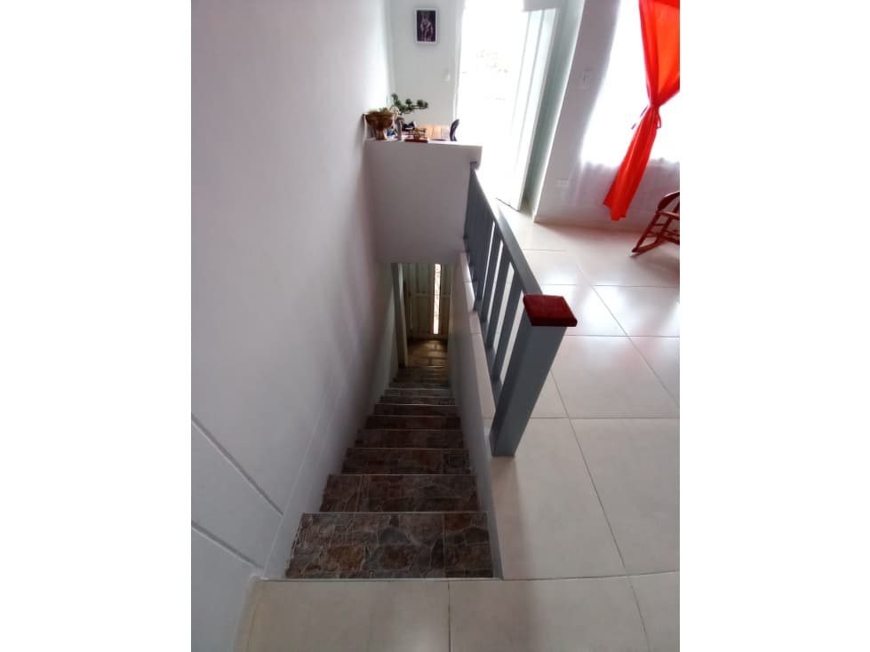VENTA DE CASA BIFAMILIAR, BARRIO GRANADA — foto 4