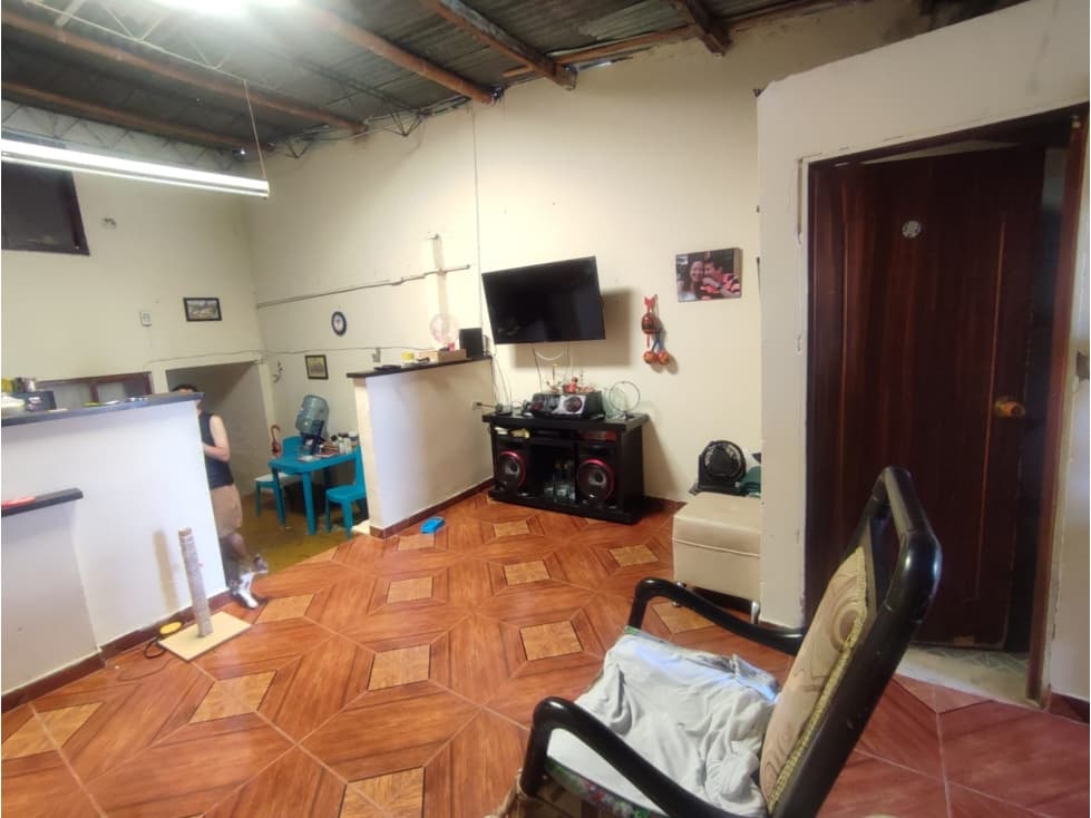 SE VENDE CASA EN EL CENTRO DE ARMENIA — foto 4