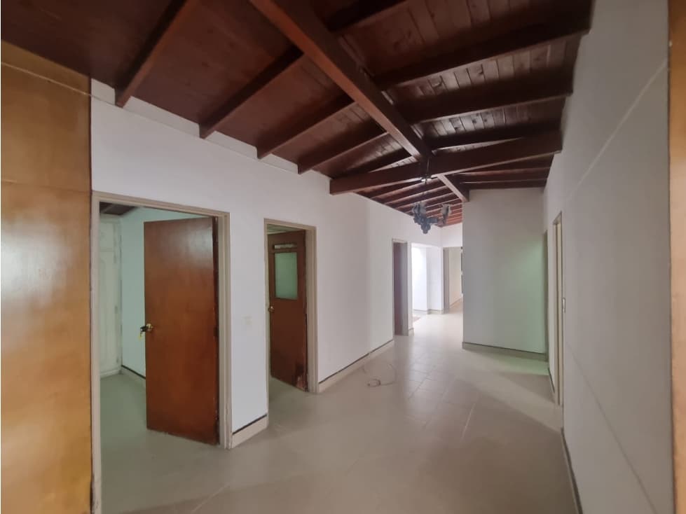 CASA PARA ARRIENDO EN CALSANZ MEDELLÍN — foto 4