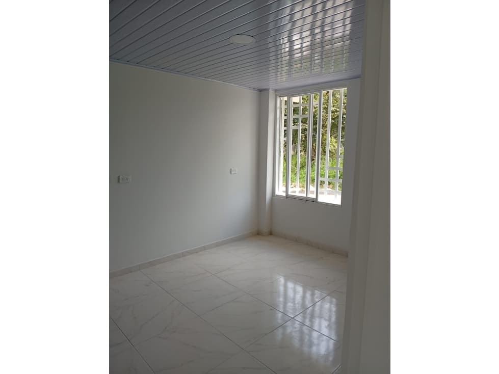 CASA PARA ESTRENAR EN ZARAGOZA (VALLE) — foto 5