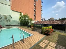EN VENTA CASA INDEPENDIENTE BARRIO TEJARES OESTE CALI