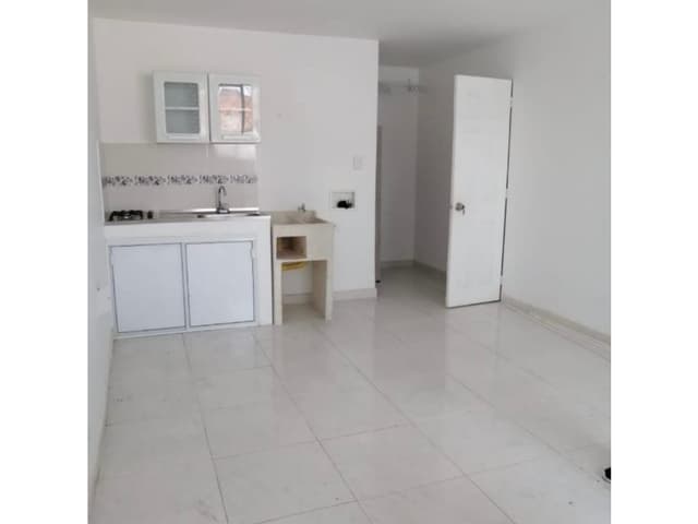SE VENDE CASA CON 8 APARTAESTUDIOS EN EL SECTOR DE MARAYA