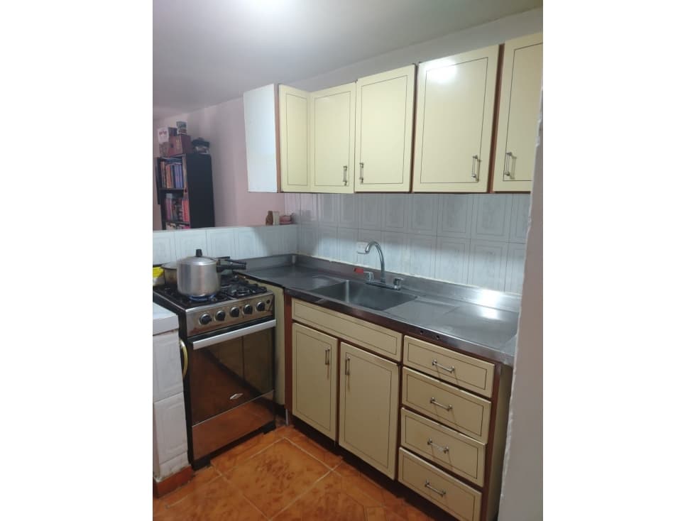 Vendo casa de 3 pisos más terraza — foto 3