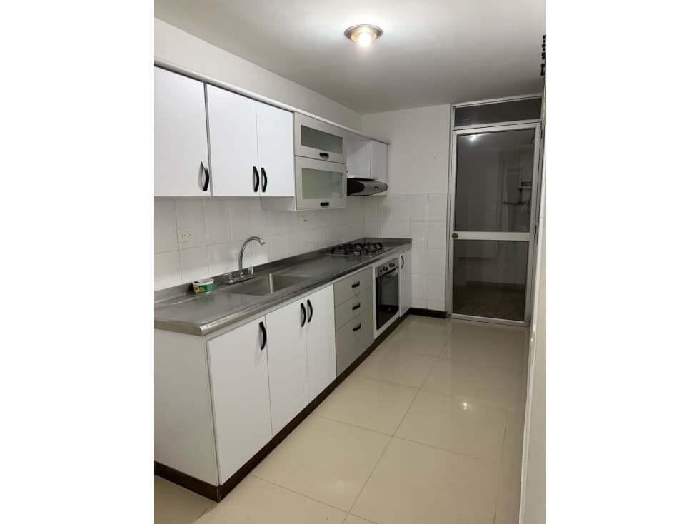 SE VENDE HERMOSA CASA EN LA AV SUR — foto 4