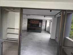 VENDO AMPLIO APARTAMENTO EN ALAMOS CON 2 PARQUEADEROS