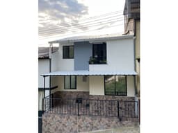 Vendo hermosa casa en Urbanización Cerrada