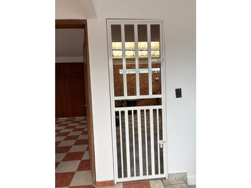 VENDO AMPLIA CASA EN DOSQUEBRADAS — foto 5
