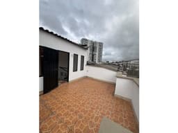 VENDO AMPLIA CASA EN DOSQUEBRADAS