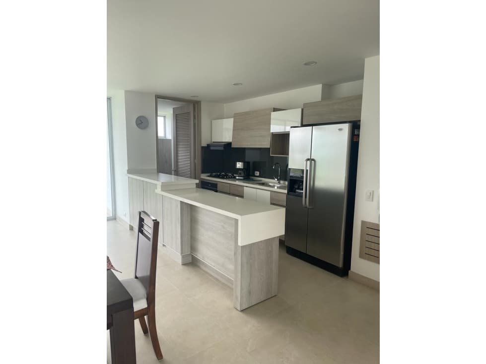 Se VENDE apartamento en la Av. Centenario — foto 1