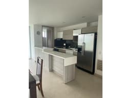 Se VENDE apartamento en la Av. Centenario
