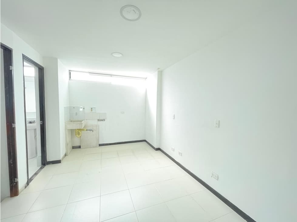Oficina de 2 niveles en excelente ubicación — foto 3