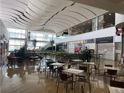 Hermoso local rentando para la venta en Centro Comercial