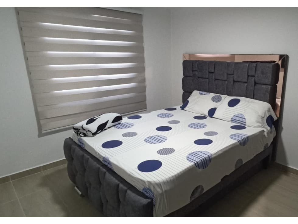 Se renta apartamento amoblado en Pinares — foto 1