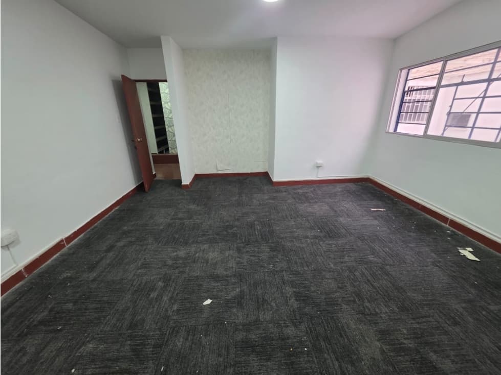 Arriendo Casa Comercial en la Floresta — foto 2