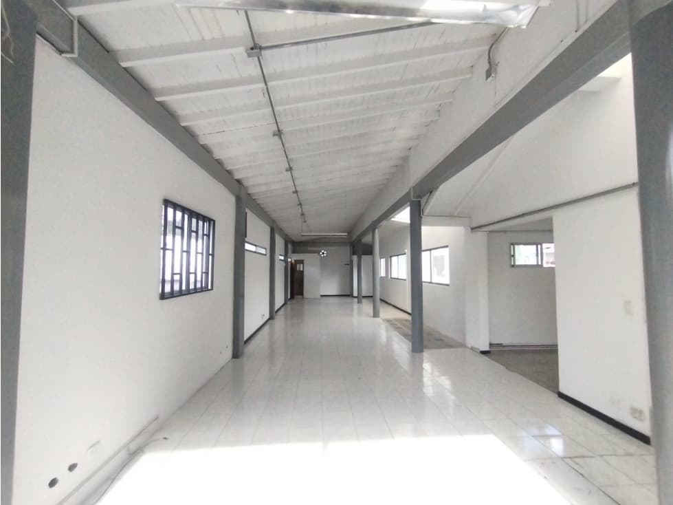 Casa Comercial en Arriendo en el Poblado — foto 5