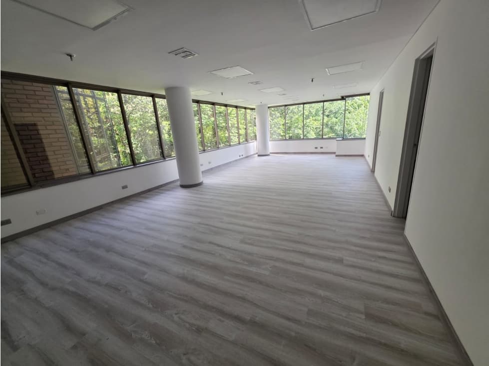 Oficina en Arriendo en el Poblado — foto 3