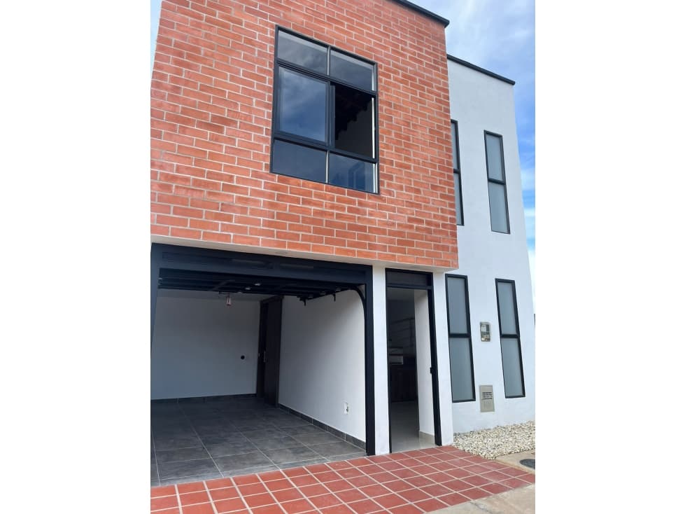 arriendo casa en la ceja antioquia — foto 1