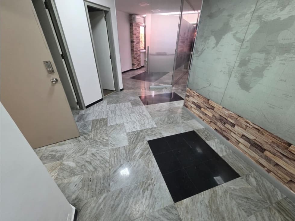 Oficina en Arriendo en el Poblado — foto 3