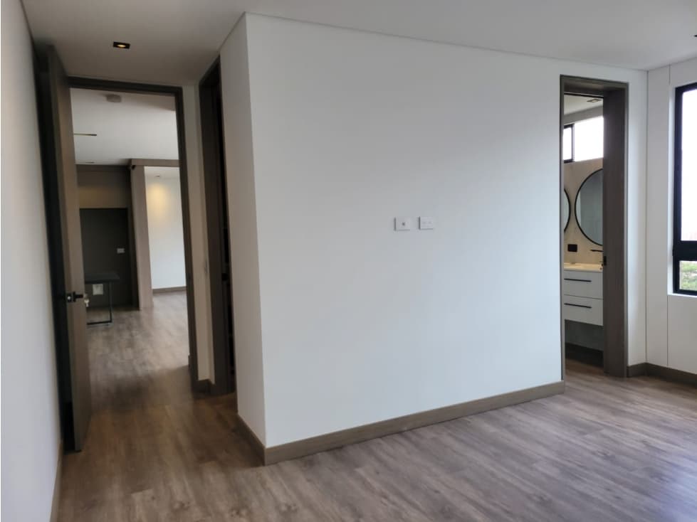 RHBR-10691 (APTO PISO 10, Poblado, Los Balsos) — foto 4