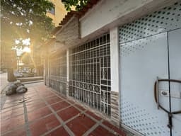 SE VENDE LOCAL COMERCIAL ADAPTADO PARA RESTAURANTE